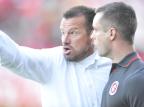 Dunga exalta virada do Inter, mas volta a reclamar da arbitragem e do excesso de faltas sobre D'Alessandro Adriana Franciosi/Agencia RBS