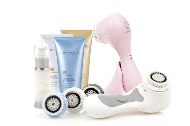 Dermatologista ensina a escolher o melhor produto para a limpeza de pele Divulgação/Clarisonic