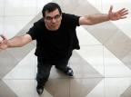 Gaúcho James McSill é conhecido em todo mundo graças a seu trabalho como consultor literário Guto Kuerten/Agencia RBS Gaúcho James McSill é conhecido em todo mundo graças a seu trabalho como consultor literário Guto Kuerten/Agencia RBS