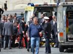 Tiroteio deixa dois policiais feridos em frente à sede do governo italiano Gabriel Bouys/AFP Tiroteio deixa dois policiais feridos em frente à sede do governo italiano Gabriel Bouys/AFP