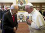 Papa Francisco convoca palestinos e israelenses a retomar negociações Ettore Ferrari/POOL Papa Francisco convoca palestinos e israelenses a retomar negociações Ettore Ferrari/POOL