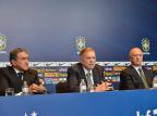 CBF pede união em torno da Seleção e Felipão diz que irá observar jovens fora do Brasil Paulo Mumia/VIPCOMM/