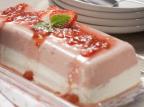 Faça uma terrine de ricota com iogurte de morango Divulgação/Batavo