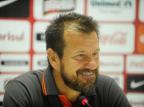 Dunga confirma Rafael Moura no ataque contra o Santa Cruz: "Tem que colocar na cabeça que é aquilo que ele queria" Ricardo Duarte/