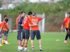 Último trabalho do Inter para enfrentar o Santa Cruz tem "apresentação" de Ednei e treino de pênaltis Ricardo Duarte/Agencia RBS Último trabalho do Inter para enfrentar o Santa Cruz tem "apresentação" de Ednei e treino de pênaltis Ricardo Duarte/Agencia RBS
