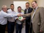 Corinthians e Fifa se reconciliam e abertura da Copa é mantida em São Paulo Reprodução/Twitter Corinthians e Fifa se reconciliam e abertura da Copa é mantida em São Paulo Reprodução/Twitter