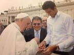 Juan Martín del Potro visita o papa no Vaticano Reprodução, Twitter/ Juan Martín del Potro visita o papa no Vaticano Reprodução, Twitter/