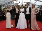 Elenco de "The Blig Ring" combina cores no tapete vermelho de Cannes VALERY HACHE/AFP Elenco de "The Blig Ring" combina cores no tapete vermelho de Cannes VALERY HACHE/AFP