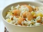 Faça um arroz com camarão, abacaxi e castanha de caju Divulgação/Arroz Camil/blog água na boca