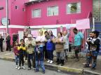 Moradores protestam por falta de médicos na Zona Sul da Capital Lívia Stumpf/Agencia RBS Moradores protestam por falta de médicos na Zona Sul da Capital Lívia Stumpf/Agencia RBS