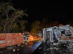 Acidente envolvendo três caminhões deixa dois mortos na ERS-122, entre Flores e Antônio Prado Juan Barbosa, Agência RBS/ Acidente envolvendo três caminhões deixa dois mortos na ERS-122, entre Flores e Antônio Prado Juan Barbosa, Agência RBS/