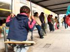 Balanços em paradas de ônibus surpreendem moradores de Pelotas Jerônimo Gonzalez/Especial