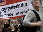 Estocolmo tenta conter confrontos em área pobres JONATHAN NACKSTRAND/AFP Estocolmo tenta conter confrontos em área pobres JONATHAN NACKSTRAND/AFP