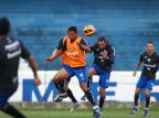 Com baixo aproveitamento em treino técnico, Luxa tenta corrigir erros de cruzamentos Lucas Uebel/Divulgação Grêmio/