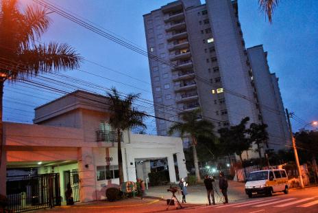 Briga entre vizinhos deixa três mortos em condomínio de luxo em São Paulo (JOHNNY DE FRANCO/SIGMAPRESS/ESTADÃO CONTEÚDO/AE)