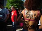 Marcha das Vadias reúne homens e mulheres em...