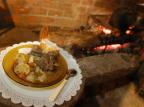 Puchero leva carne de peito e é tradição da culinária gaúcha Lauro Alves/Agencia RBS Puchero leva carne de peito e é tradição da culinária gaúcha Lauro Alves/Agencia RBS