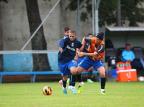 Cláusula contratual impede que Luxa escale Adriano contra o Santos Lucas Uebel/ Divulgação Grêmio/ Cláusula contratual impede que Luxa escale Adriano contra o Santos Lucas Uebel/ Divulgação Grêmio/