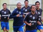 Grêmio negocia e Santos libera Adriano para atuar sábado Lucas Uebel/Divulgação Grêmio/ Grêmio negocia e Santos libera Adriano para atuar sábado Lucas Uebel/Divulgação Grêmio/
