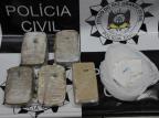 Polícia apreende cerca de 50 mil pedras de crack e meio quilo de cocaína em Bagé Francisco Bosco/Especial Polícia apreende cerca de 50 mil pedras de crack e meio quilo de cocaína em Bagé Francisco Bosco/Especial