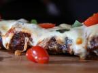 Monte uma pizza em cima da carne Bruno Alencastro/Divulgação Monte uma pizza em cima da carne Bruno Alencastro/Divulgação