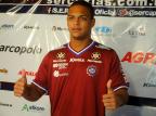 Em clima descontraído com a vitória na estreia, Caxias apresenta volante Jonatan Daniel Rufatto, divulgação/