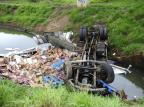 Caminhão tomba em alça de acesso à freeway e motorista morre Ronaldo Bernardi/Agencia RBS