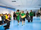 FOTO: Confira as imagens da chegada da Seleção Brasileira à Arena Marcelo Oliveira/Agencia RBS FOTO: Confira as imagens da chegada da Seleção Brasileira à Arena Marcelo Oliveira/Agencia RBS