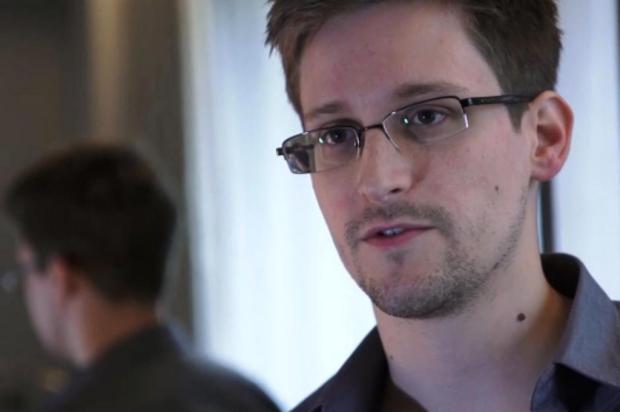 Snowden diz que não trocaria informações por asilo no Brasil AFP PHOTO / THE GUARDIAN/AFP PHOTO / THE GUARDIAN