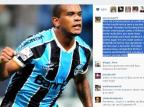 Pelo Instagram, Fernando se despede do Grêmio: "Espero um dia voltar" Reprodução/ Pelo Instagram, Fernando se despede do Grêmio: "Espero um dia voltar" Reprodução/