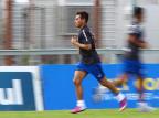 Carro capota e atacante Eduardo Vargas, do Grêmio, leva susto no Norte do Estado Lucas Uebel/Grêmio FBPA
