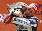 Lorenzo vence e espanhóis dominam pódio da MotoGP na Catalunha QUIQUE GARCIA/AFP Lorenzo vence e espanhóis dominam pódio da MotoGP na Catalunha QUIQUE GARCIA/AFP