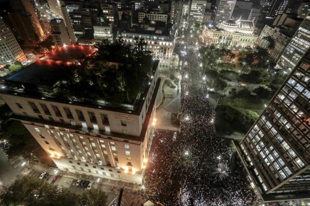Manifestação em São Paulo bloqueia Avenida Paulista Miguel Schincariol/AFP