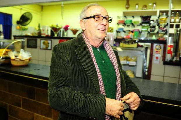 Carlos Pasquetti é o grande vencedor do Açorianos de Artes Plásticas Andréa Graiz/Agencia RBS Carlos Pasquetti é o grande vencedor do Açorianos de Artes Plásticas Andréa Graiz/Agencia RBS