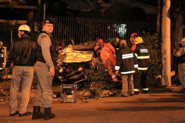 Investigação sobre acidente com cinco mortes no Moinhos de Vento, em Porto Alegre, aponta que carro estava a 189 km/h Dani Barcellos/Especial