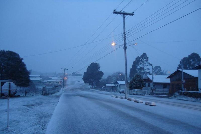 Neve chegou em São José dos Ausentes por volta das 4h30min:imagem 1