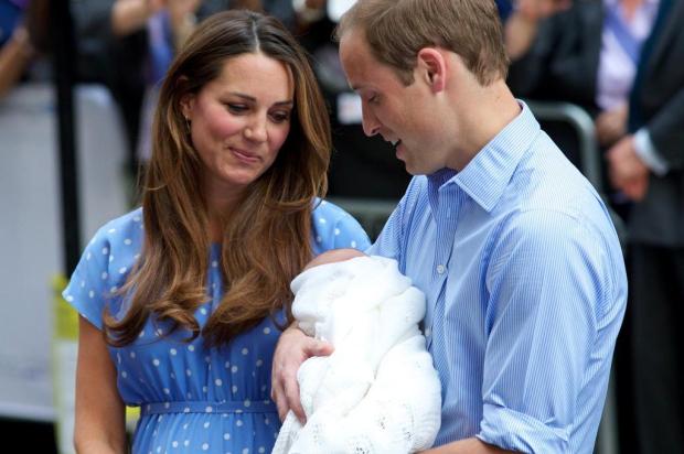 O pequeno príncipe britânico se chama George Alexander Louis Andrew Cowie/AFP