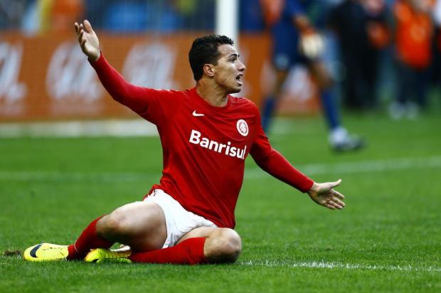 Acerto salarial emperra transferência do atacante Leandro Damião ao Zenit-RUS Félix Zucco/Agencia RBS Acerto salarial emperra transferência do atacante Leandro Damião ao Zenit-RUS Félix Zucco/Agencia RBS