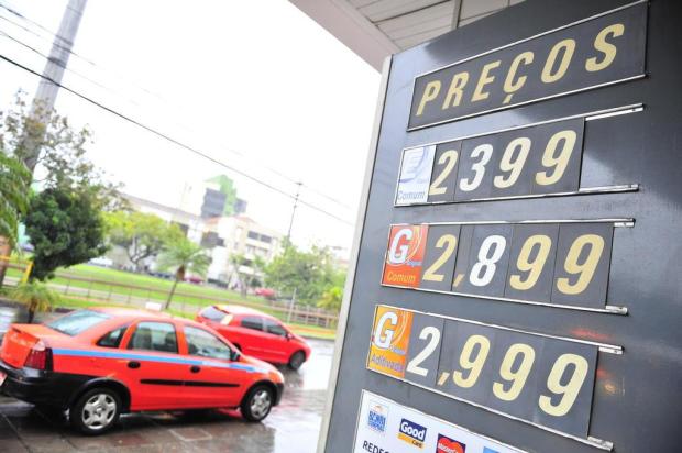 Especialistas projetam alta de quase 4% na gasolina Lauro Alves/Agencia RBS