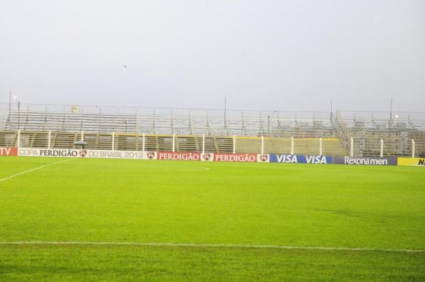 Inter reitera que seguirá em Novo Hamburgo, mas ainda deve laudo estrutural à CBF Ricardo Duarte/Agencia RBS Inter reitera que seguirá em Novo Hamburgo, mas ainda deve laudo estrutural à CBF Ricardo Duarte/Agencia RBS