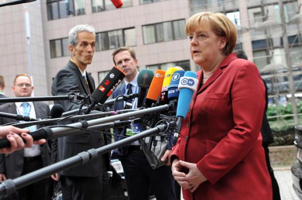 "Espionagem entre amigos, isso não se faz", diz Angela Merkel GEORGES GOBET/AFP