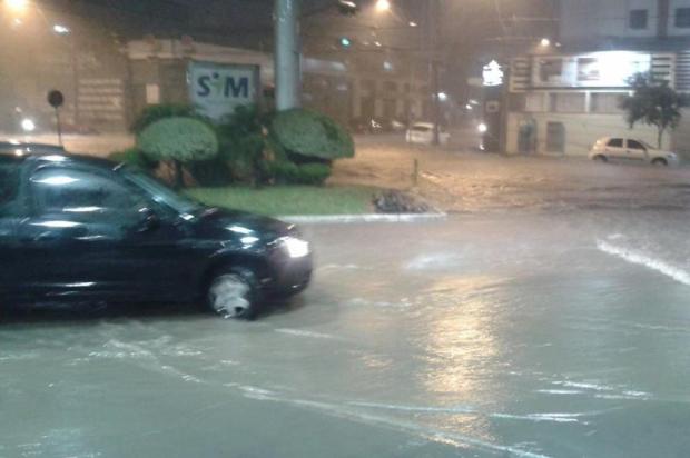 Inmet alerta para risco de chuva forte, rajada de vento e queda de granizo no RS Adriano Duarte/Agencia RBS