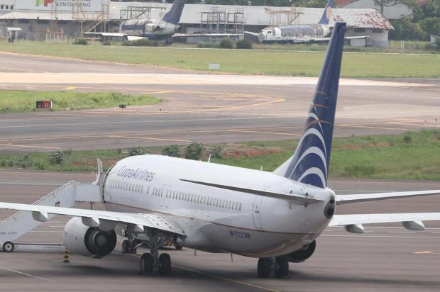 Voo é cancelado no Aeroporto Salgado Filho sob a alegação de calor na pista Ricardo Duarte/Agencia RBS