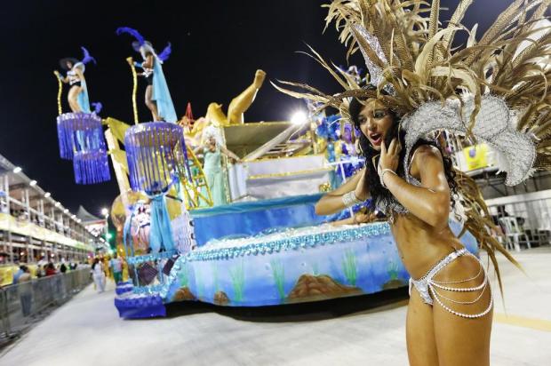 IAPI e Tinga são destaques na primeira noite do Carnaval de Porto Alegre Mateus Bruxel/Agencia RBS