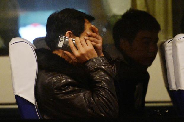 [Internacional]Telefones de passageiros do voo MH370 chamam, mas ninguém atende. 16269780