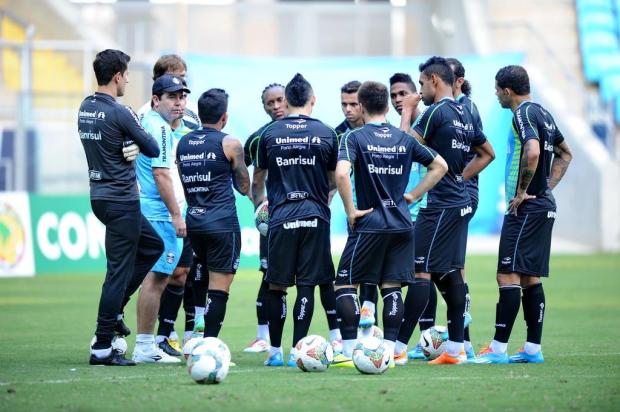 Diante do Newell's, Enderson faz seu 15º jogo no Grêmio e encara o maior desafio Bruno Alencastro/Agencia RBS