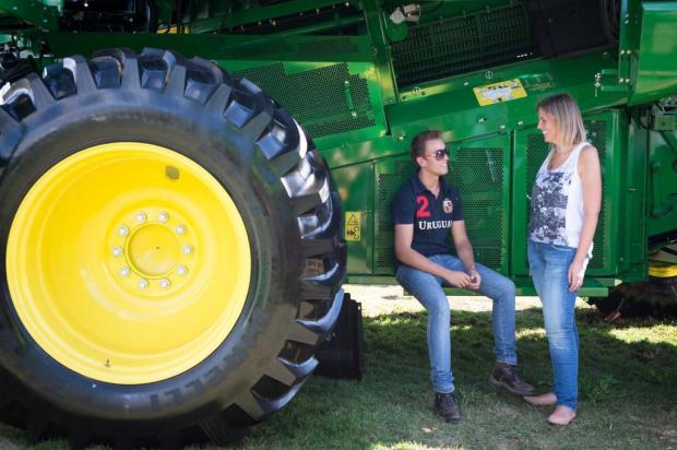 Jovens estão influenciando mais nas compras de máquinas agrícolas Stéfanie Telles/Especial