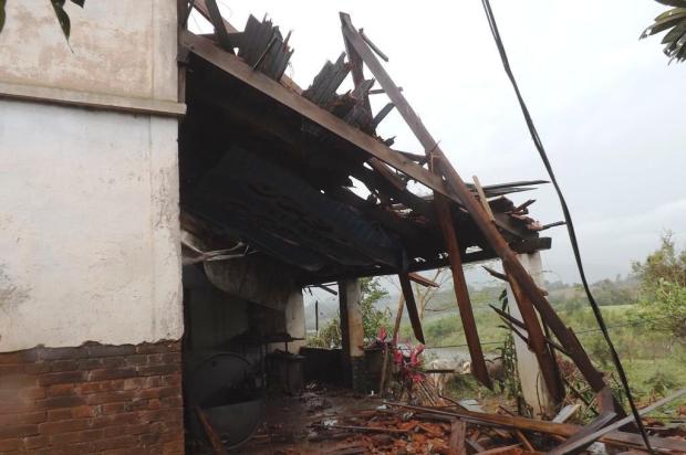 Defesa Civil contabiliza estragos causados pela chuva em Marques de Souza Prefeitura Municipal/Divulgação Defesa Civil contabiliza estragos causados pela chuva em Marques de Souza Prefeitura Municipal/Divulgação