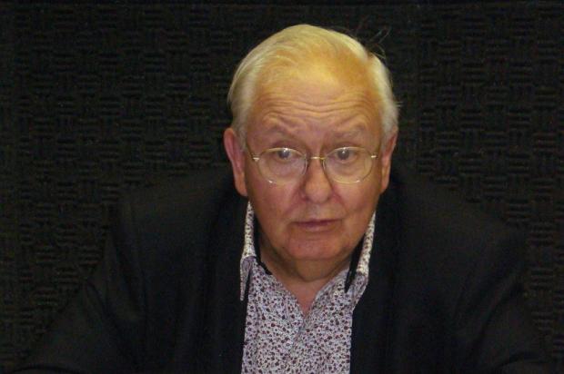 Ernesto Laclau defende o populismo latino-americano para assegurar a participação da população na política Alice Casimiro Lopes/Divulgação Ernesto Laclau defende o populismo latino-americano para assegurar a participação da população na política Alice Casimiro Lopes/Divulgação