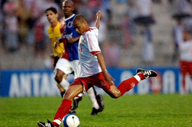 Inter confirma empréstimo de Gil ao Botafogo Alexandre Lops/Inter Inter confirma empréstimo de Gil ao Botafogo Alexandre Lops/Inter